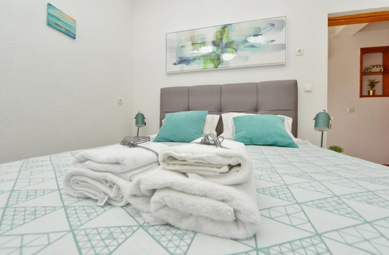 Beautiful 1-Bed Apartment Kristijan 扎达尔 外观 照片
